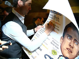 VDV moments prior to poster theft